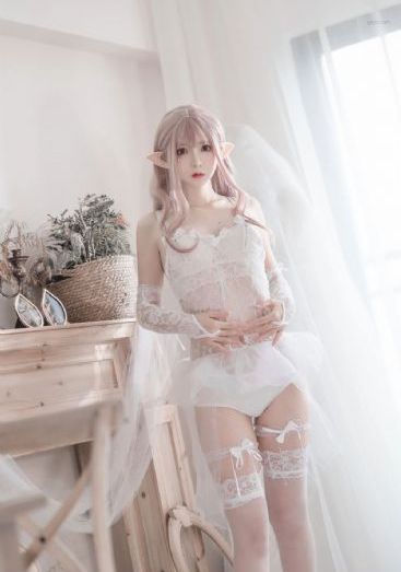 漂亮的女秘书在线观看