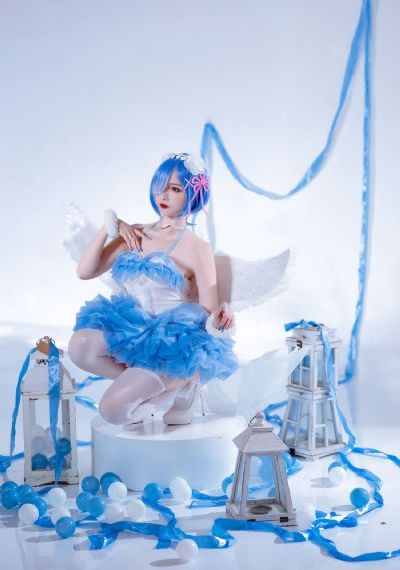 女秘书的条件在线观看
