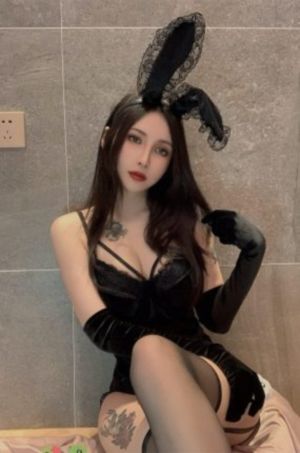 欲望中的女人在线观看
