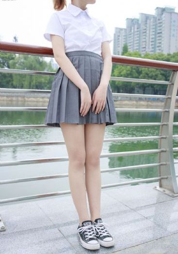 《av帝王》免费观看