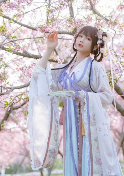 风流护士公交车上