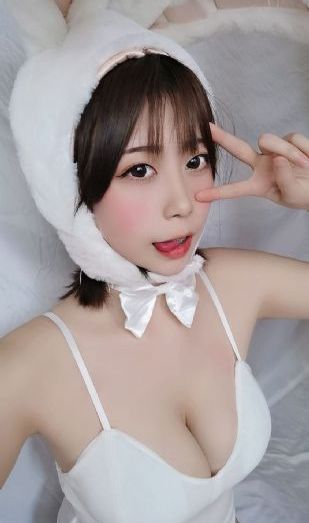 三级高清理伦电影在线