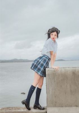 在公交车后面被c了一天